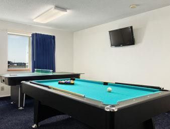 Super 8 By Wyndham Perham Hotel Facilities photo